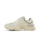 New Balance 9060 Gris paloma, negro y plateado