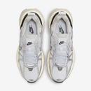 Nike V2K Run Summit Blanco y Plata Metalizado