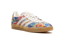 Adidas Gazelle Indoor Liberty London con bordado floral
