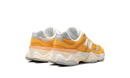 New Balance 9060 Amarillo Beige