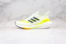 Adidas Ultraboost 21 Amarillo Solar y Blanco