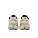 New Balance 9060 Gris paloma, negro y plateado