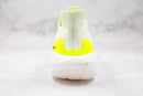 Adidas Ultraboost 21 Amarillo Solar y Blanco