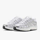 Nike P-6000 Blanco Matiz Azul Vela Plata Metálica