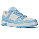 Zapatillas Louis Vuitton «LV» con el motivo Monogram en blanco y azul cielo