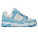 Zapatillas Louis Vuitton «LV» con el motivo Monogram en blanco y azul cielo