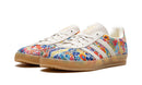 Adidas Gazelle Indoor Liberty London con bordado floral