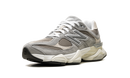 New Balance 9060 Gris pizarra y Arid Stone