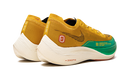 Nike ZoomX Vaporfly Next% 2 Azufre Oscuro Verde Estadio