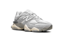 New Balance 9060 Gris claro y blanco