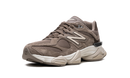 New Balance 9060 Marrón seta