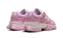 New Balance 9060, exclusivo de ASOS, en rosa sobreteñido