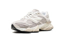 New Balance 9060 color avena