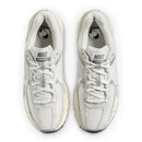 Nike Air Zoom Vomero 5 en tono platino