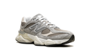 New Balance 9060 Gris pizarra y Arid Stone